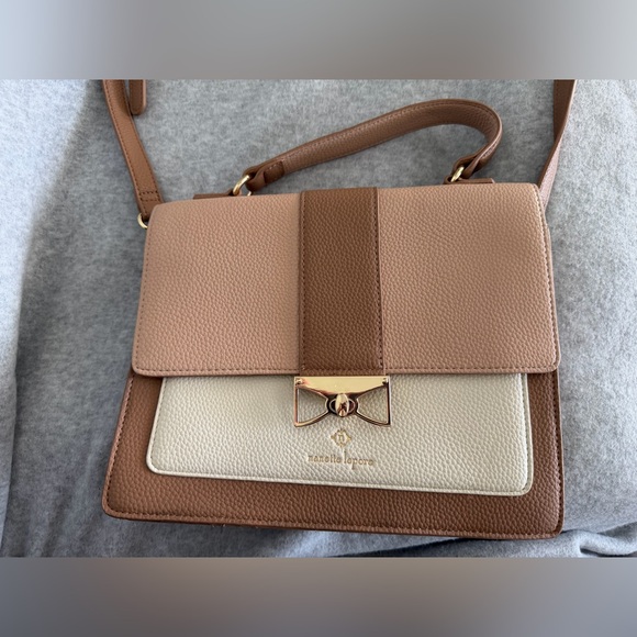 Handbag - Picture 2 of 8